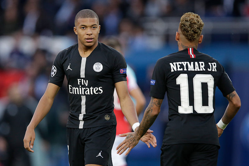 媒体人：戴琳已还清欠去世球迷的钱，并多给了5000多（媒体人称戴琳已结清对已故球迷的欠款，并额外支付5000余元）